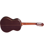 Hispaanias valmistatud klassikaline kitarr Ortega R210